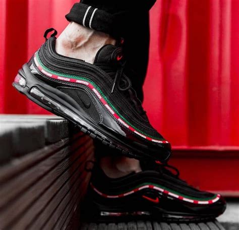 UNDEFEATED x NIKE AIR MAX 97 BLACK REVIEW! (Gucci 